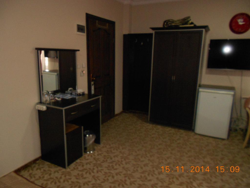 Yasar Hotel Sultandagi Room photo