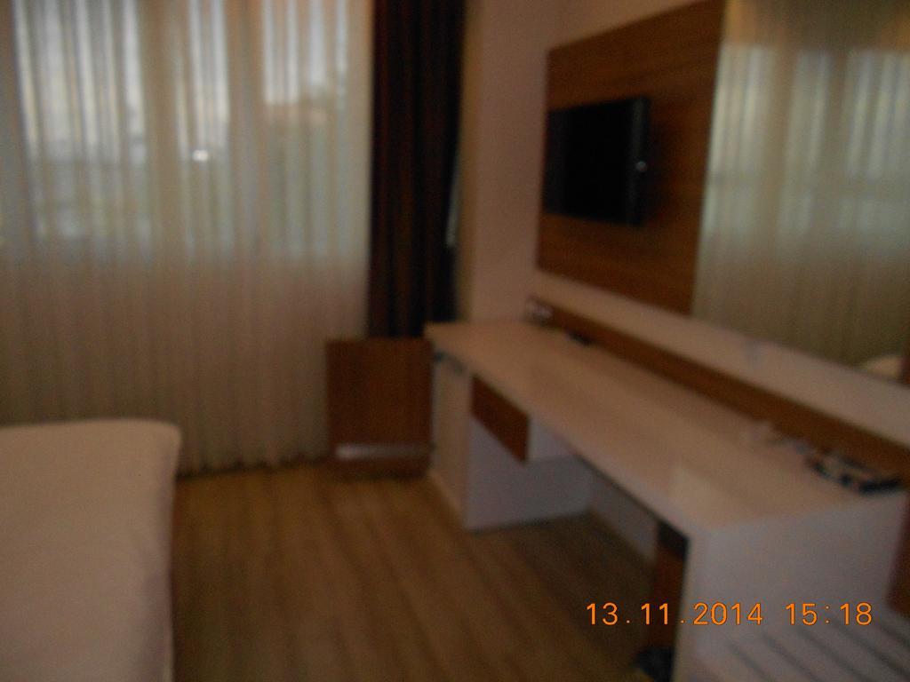 Yasar Hotel Sultandagi Room photo
